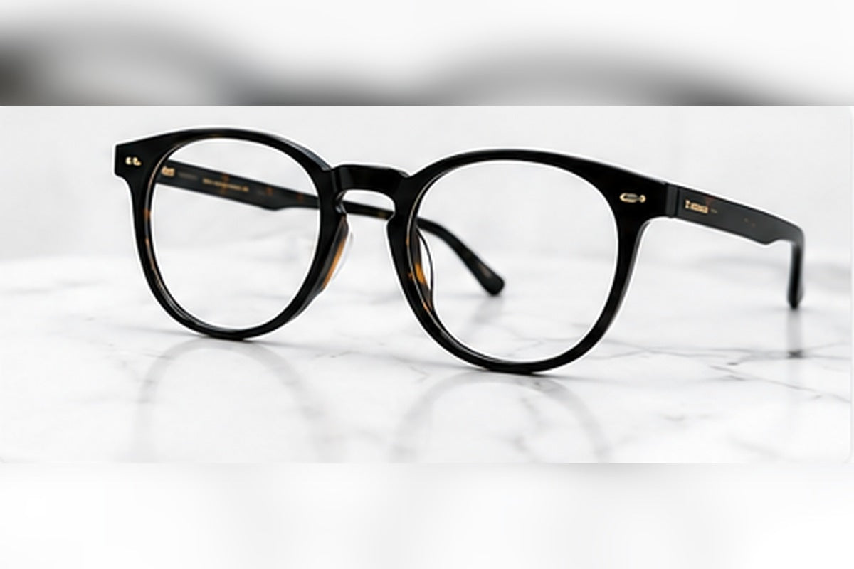 Complete eyeglasses frame and prescription lenses